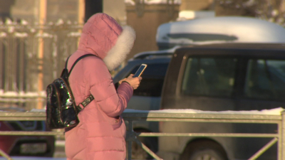 Без интернета, но с доставкой и банком: кого включили в «белый список»