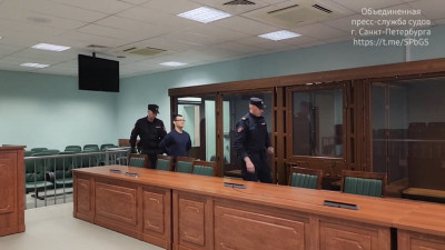 «Чуть-чуть ударил ножом»: суд назначил 15 лет за убийство в Сестрорецке