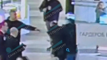 Ножевое нападение в ТЦ «Лето» на Пулковском шоссе: полиция нашла подозреваемого