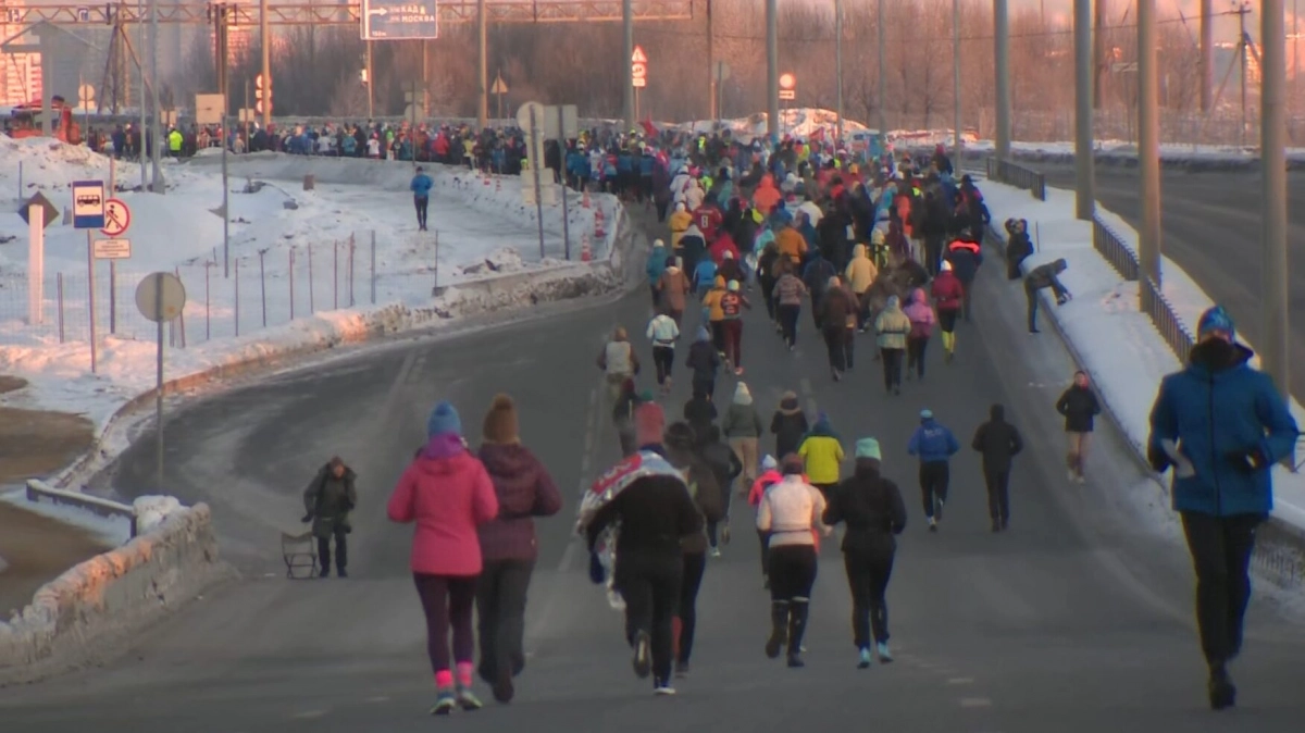 На юге Петербурга перекрыли ряд улиц на время пробега «Пулково — Пушкин» - tvspb.ru