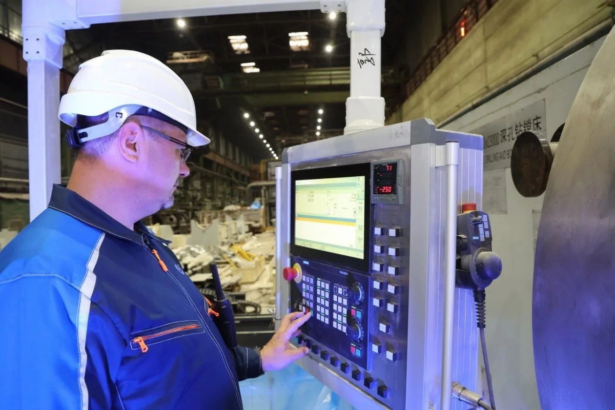 Александр Беглов: Малый и средний бизнес Петербурга привлёк более 230 млн рублей по новой программе «зонтичных» поручительств - tvspb.ru