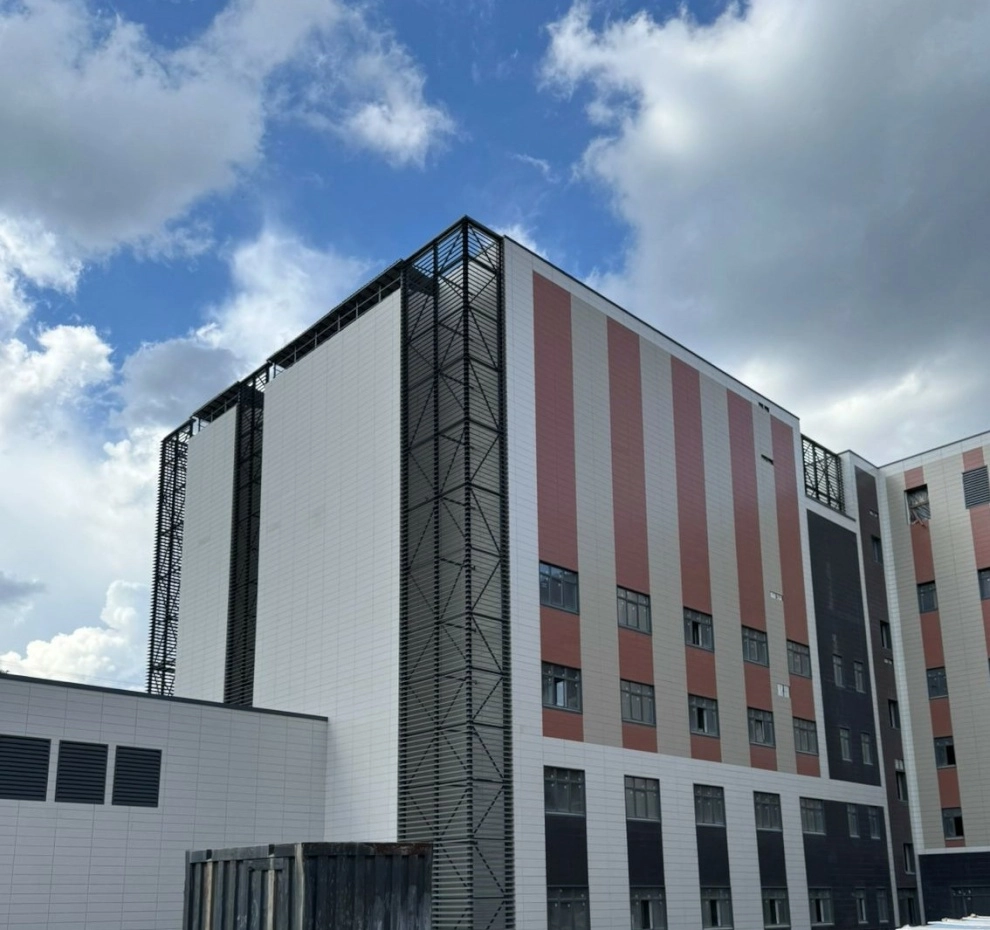 Новый корпус горбольницы №15 в Красносельском районе примет первых пациентов в декабре 2026 года - tvspb.ru