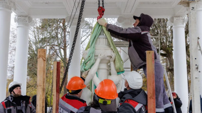 Две жизни «Трех граций»: история спасения шедевра от фашистов и времени