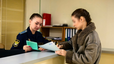 Петербурженка отсудила у метро 60 тысяч за разбивший очки плафон