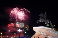 Александр Беглов: Артиллерийский салют от стен Петропавловской крепости завершил празднование Дня защитника Отечества в Петербурге