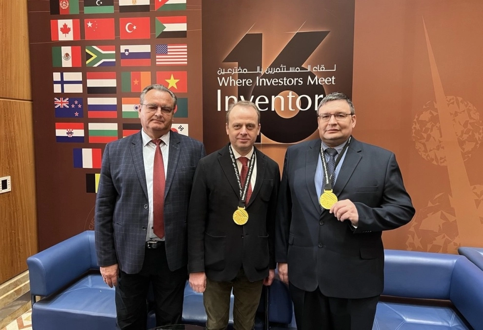 Александр Беглов: Петербургские ученые и хирурги завоевали золотые медали на престижной Международной выставке в Кувейте - tvspb.ru