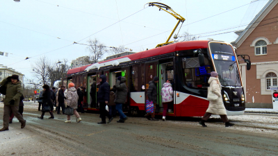 Морозный уикенд: сколько пассажиров перевез транспорт Петербурга