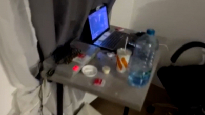 3,5 тысячи SIM-карт и 19 телефонов: в Мурино с поличным задержали помощников мошенников