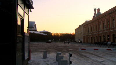 На Конюшенной площади возобновила работу городская парковка