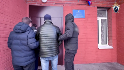 В Петербурге задержали мужчину, который три года назад в Купчино убил жену столярным молотком