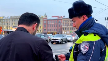 Нелегальных таксистов в Петербурге накрыли массовыми проверками