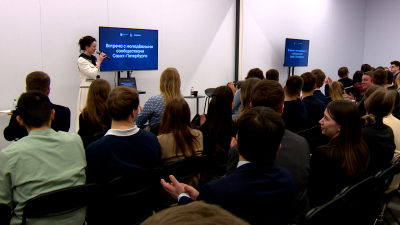 Председатель комитета по молодежной политике Елена Разумишкина встретилась с активистами молодежных сообществ