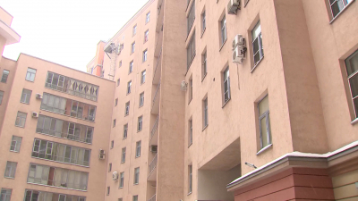 Состояние ребенка, выпавшего с седьмого этажа на Петроградской стороне, – стабильное: он остается в больнице