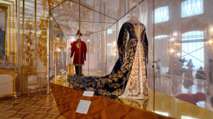 Выставка. “Северное солнце” в Екатерининском дворце музея-заповедника “Царское Село”