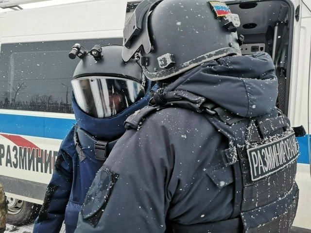 При прокладке трамвайных путей в Пушкинском районе нашли снаряд времен Великой Отечественной войны - tvspb.ru