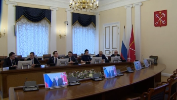 В Петербурге наградили Бориса Пиотровского, Владимира Омельницкого и Фёдора Болтина