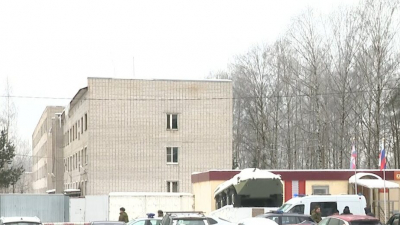 Военная прокуратура взяла на контроль ситуацию с обрушением здания в военном городке в Сертолово