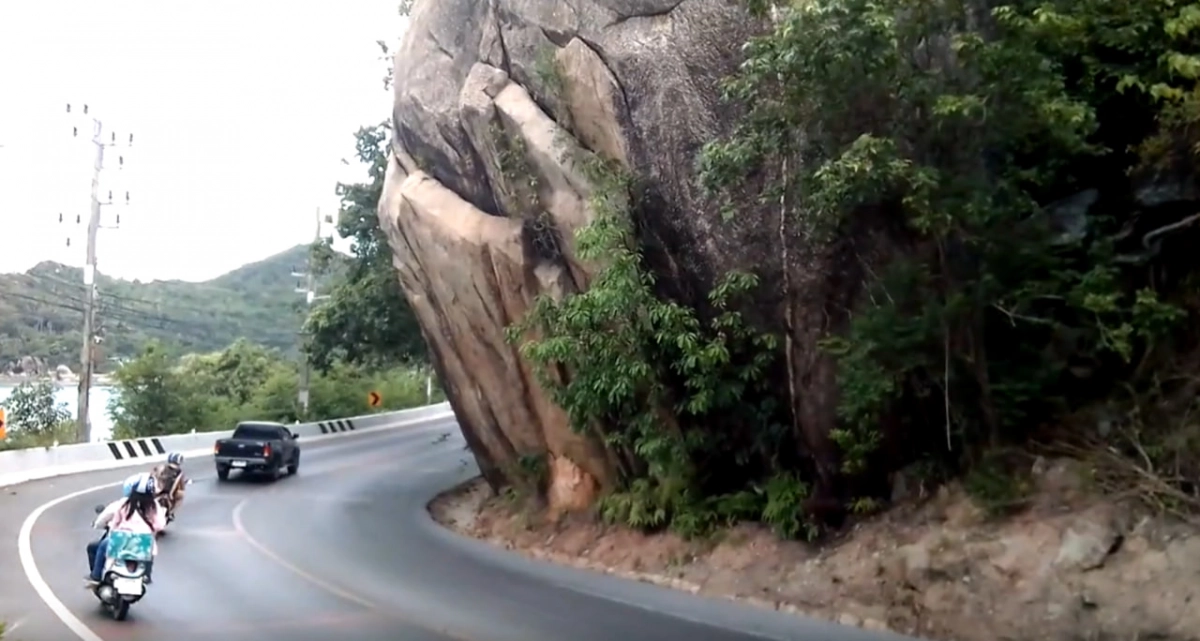 На острове Самуи в Таиланде погиб российский турист: мужчина упал со скалы - tvspb.ru