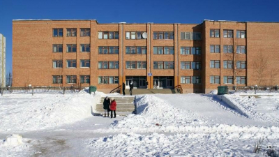 Второе нападение за день: школьница в Красноярском крае хотела пырнуть учителя за замечание