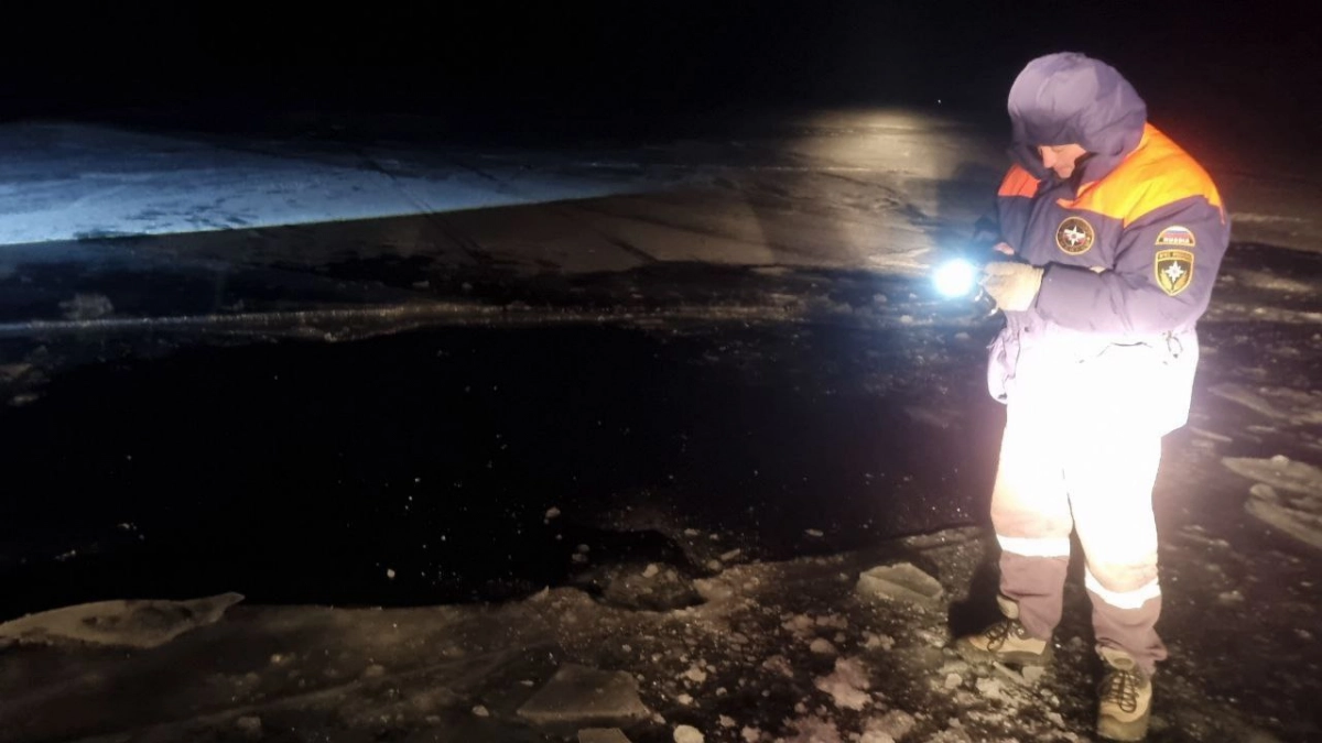 Водитель был лишен прав: на Байкале расследуют смертельную аварию с провалившимся под лед авто - tvspb.ru