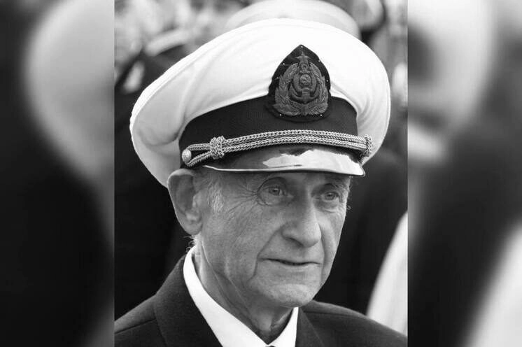 26 лет за штурвалом «Мира»: в Петербурге на 88-м году жизни скончался капитан Виктор Антонов - tvspb.ru