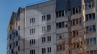 Ожидание казалось бесконечным: прохожие рассказали, как ловили ребёнка, упавшего с высоты на Богатырском