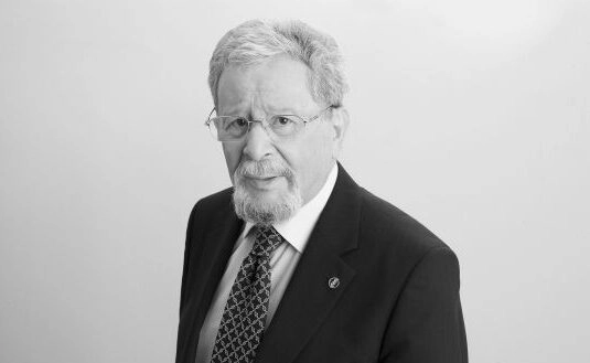 Отмена смертной казни и 73 года юридического стажа «доброго, но не добренького человека»: каким запомнился адвокат Генрих Падва - tvspb.ru