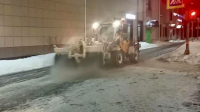Снегопад завершился: дорожники Петербурга приступили к ночной уборке города