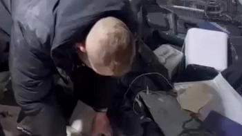 В Купчино задержали агрессивного мужчину, угрожавшего убить соседа молотком