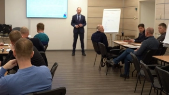 Для участников первого потока программы «Время героев Санкт-Петербурга» провели занятие по эффективному планированию и организации работы сотрудников