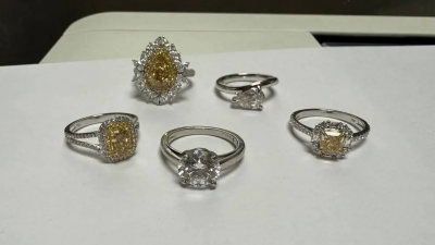 Женщина попыталась ввезти из Дубая в Москву золотые кольца с бриллиантами на 18,5 млн рублей