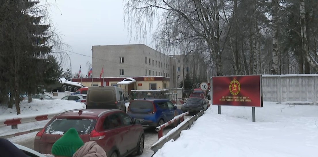 В Сертолово обрушилось здание в военном городке: что известно - tvspb.ru