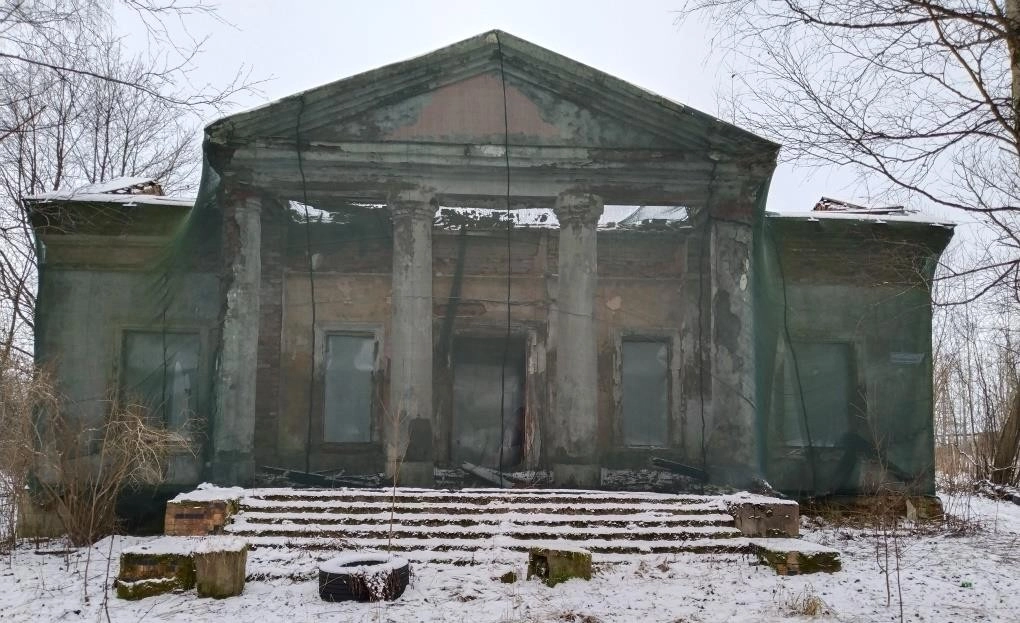 Заброшенный Дом культуры в Красном Селе вновь выставили на торги за 12 млн рублей - tvspb.ru