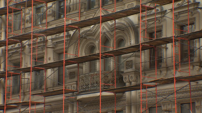 На Невском развернули 100 тысяч квадратных метров лесов: как теперь выглядит главная улица