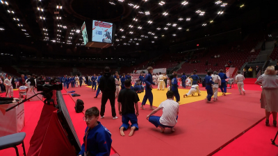Более тысячи спортсменов борются за победу на турнире по дзюдо в Петербурге