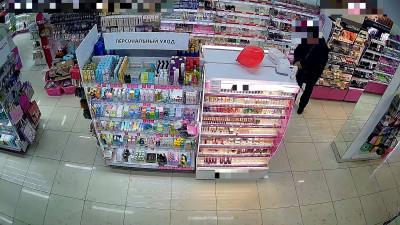 Уголовное дело возбудили после кражи косметики из магазина на Московском вокзале