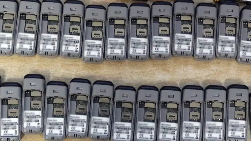 В «Кресты-2» пытались пронести 30 телефонов и зарядных устройств - tvspb.ru