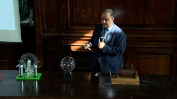 Александр Беглов: Изобретение радио — яркая страница петербургской науки