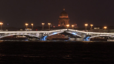 В Петербурге начались технологические разводки мостов