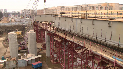 Александр Беглов: После надвижки правого пролёта готовность Цимбалинского путепровода достигла 55%