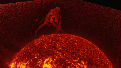 На Солнце произошел выброс гигантского протуберанца в миллион километров