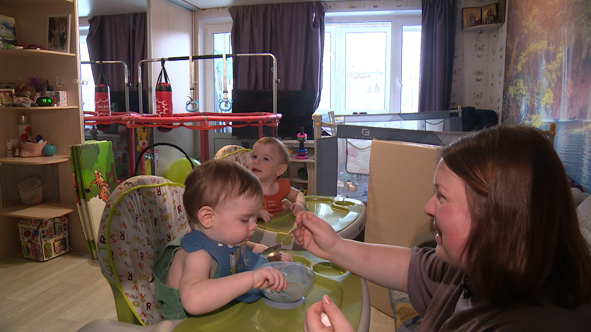 Помощь многодетным семьям. Услуги социальной няни