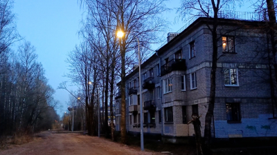 Александр Беглов: На Сосновском проспекте в историческом районе Пороховые появилось современное освещение