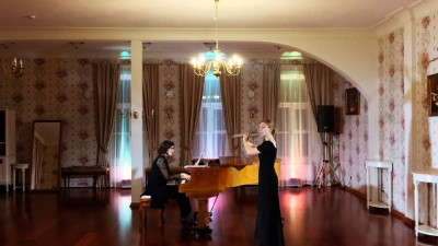 Петербуржцев и гостей города пригласили на цикл концертов «Елагинские вечера»