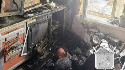 Во Всеволожском районе ликвидирован пожар в многоквартирном доме: спасены три человека, включая ребёнка