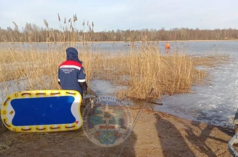 В Приозерске женщина провалилась под лед озера Комсомольское - tvspb.ru