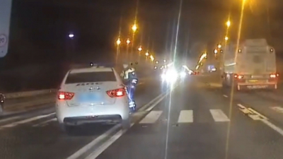 В Ленобласти автомобиль ДПС сбил женщину с ребенком на пешеходном переходе