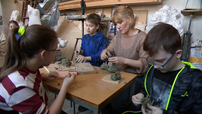 Мастер-класс ко Дню скульптора: петербуржцам показали, как творил Микеланджело Буонаротти