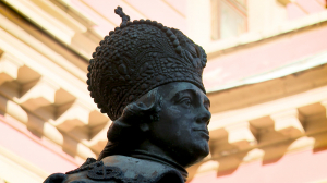 «Забвенью брошенный дворец»: мистика Михайловского замка от трагедии императора Павла I до современных призраков