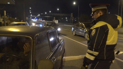 Угрожали пистолетом и сбежали на старой «девятке»: в Петербурге задержали троих подозреваемых в налетах на магазины